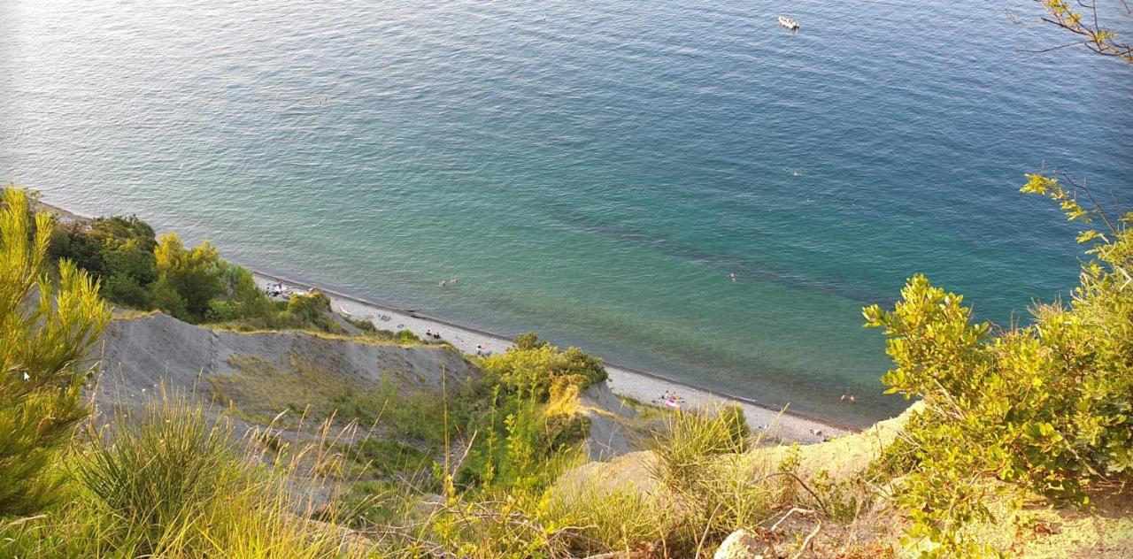 Apartments Nautilus, Nearby Beach Svetilnik Izola Ngoại thất bức ảnh